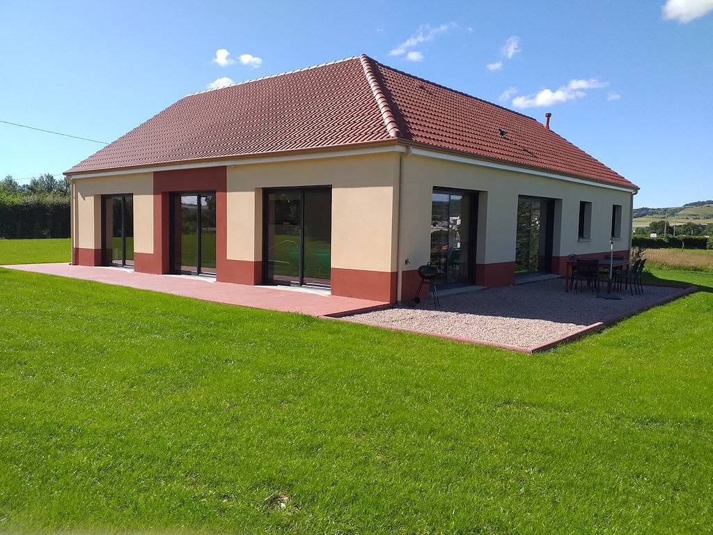 Maison piscine intérieure privée sans vis-à-vis chauffée in Neufchâtel-en-Bray, Région de Dieppe