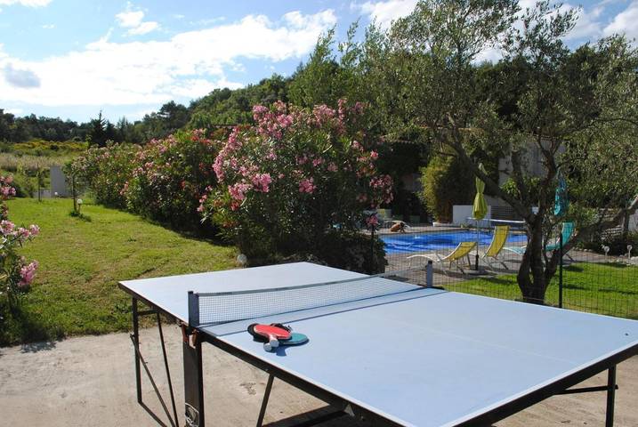 Location de vacances pour 2 personnes, avec piscine et vue ainsi que sauna et jardin dans Montlegun - 4
