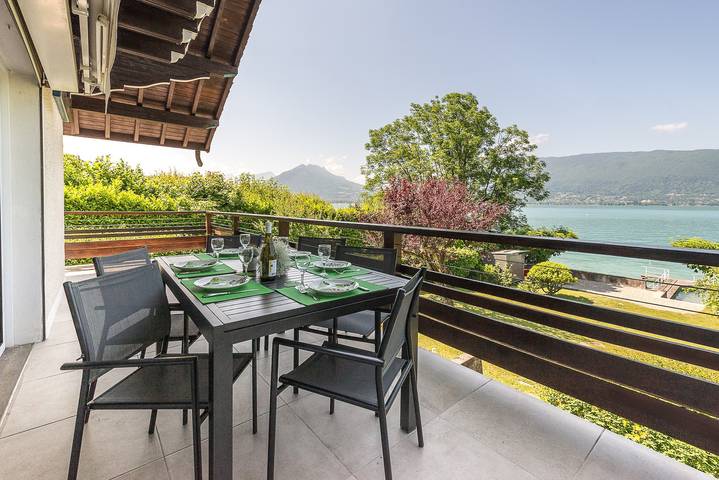 Location de vacances pour 8 personnes, avec vue sur le lac et jardin à Veyrier-du-Lac - 4