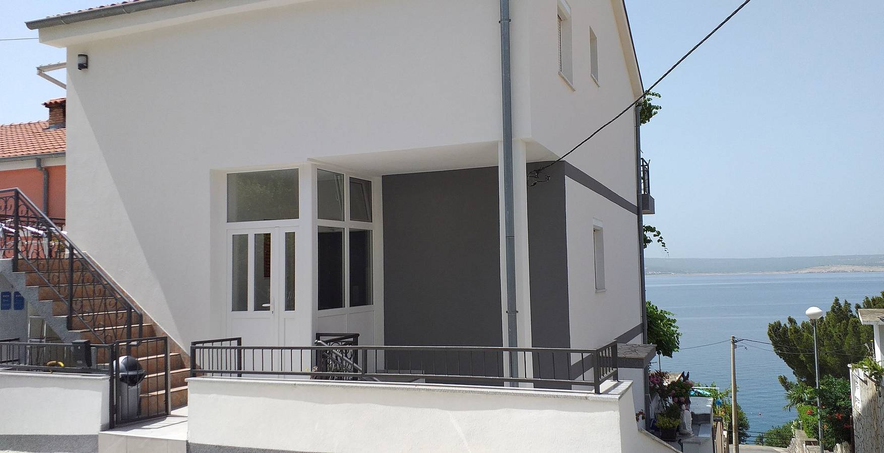 Ganze Wohnung, 2-Zimmer-Ferienwohnung mit Balkon und Meerblick Dramalj (Crikvenica) A-2376-b in Dramalj, Primorje-Gorski Kotar
