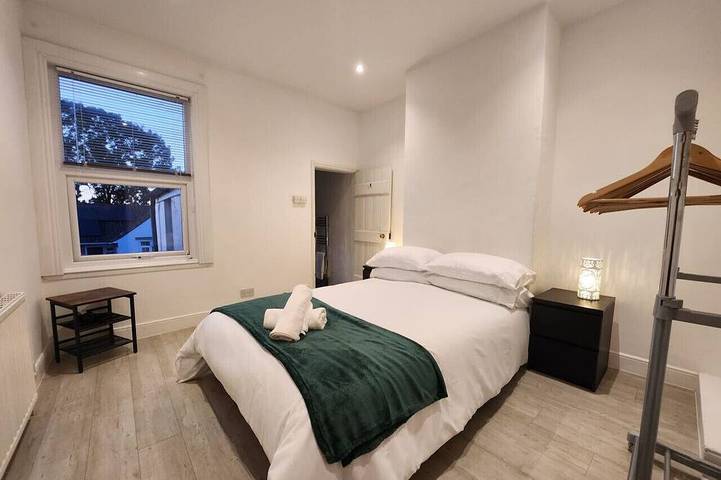 Holiday rental for 4 people, with garden in Worcester