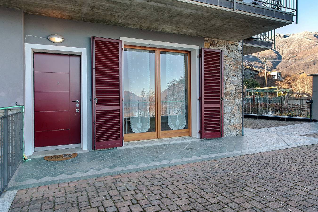 Ganzes Studio, Brenzio Ferienwohnung mit privater Terrasse und Garage in Brenzio, Gravedona ed Uniti