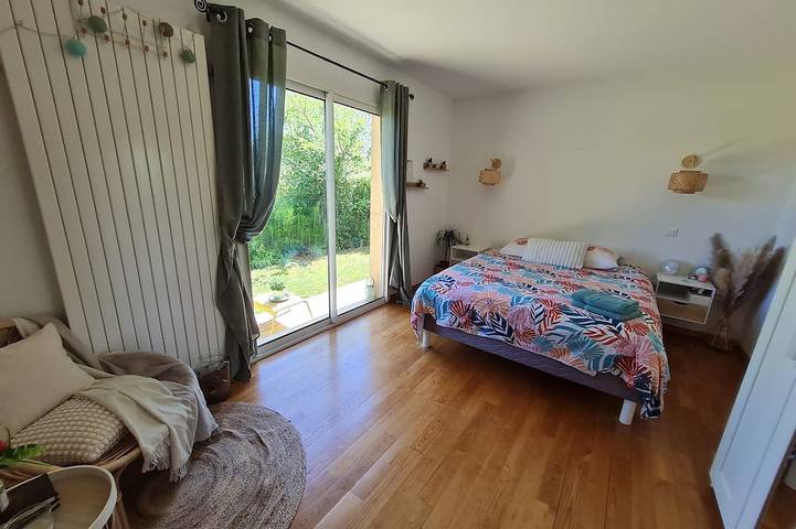 Location de vacances pour 10 personnes, avec piscine et jacuzzi, animaux acceptés à La Brède - 3