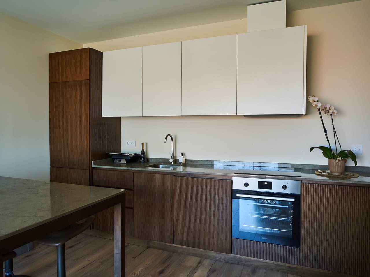 Ganze Wohnung, Ferienwohnung 'Sound House By Everkind' mit Wi-Fi und Klimaanlage in Almada, Halbinsel von Setúbal
