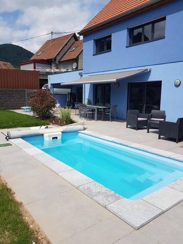 Gîte pour 6 personnes, avec vue ainsi que jardin et piscine à Breitenbach