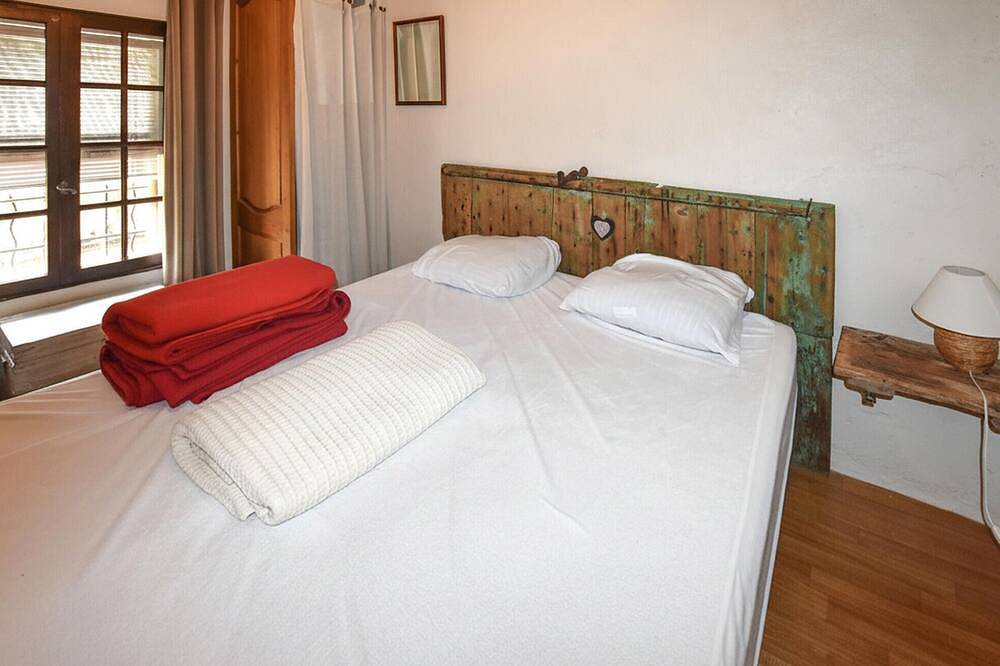 Amazing home in Vacqueyras with Wifi in Beaumes-de-Venise, Vaucluse