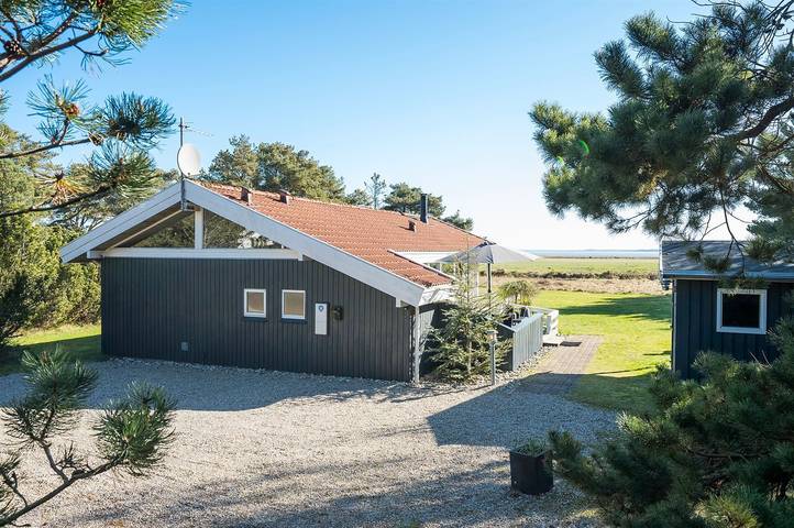 Ferienhaus für 8 Personen, mit Whirlpool und Terrasse in Blavand