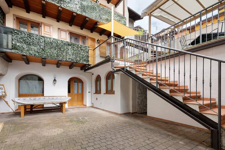 Apartamento inteiro, Apartamento 'Casa Sole 2' com Vista Montanha, Varanda e Wi-Fi in Ceniga, Dro (Itália)