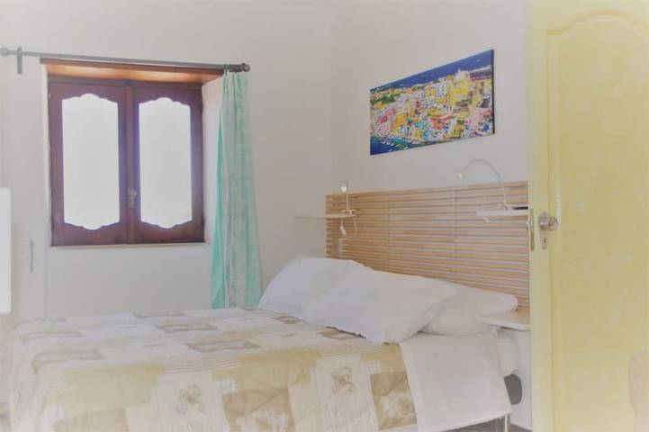 Positano Center- Terrazza con vista sul mare- 3 camere da letto- AC e WiFi free in Spiaggia Fornillo, Positano