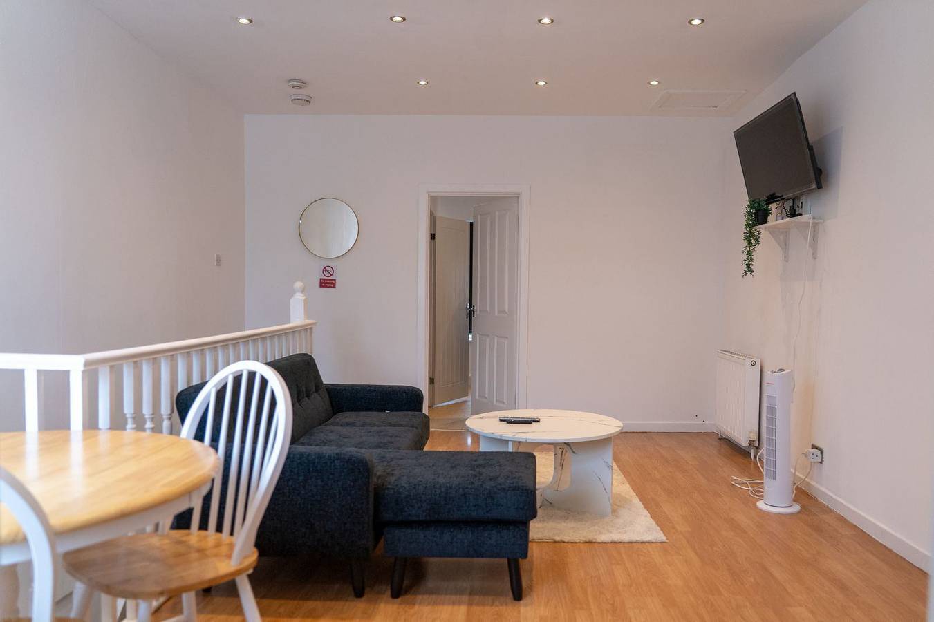 Apartamento vacacional entero, Apartment Sleeps 4 with Wifi & Garden in Bolton (desambiguación), Gran Mánchester