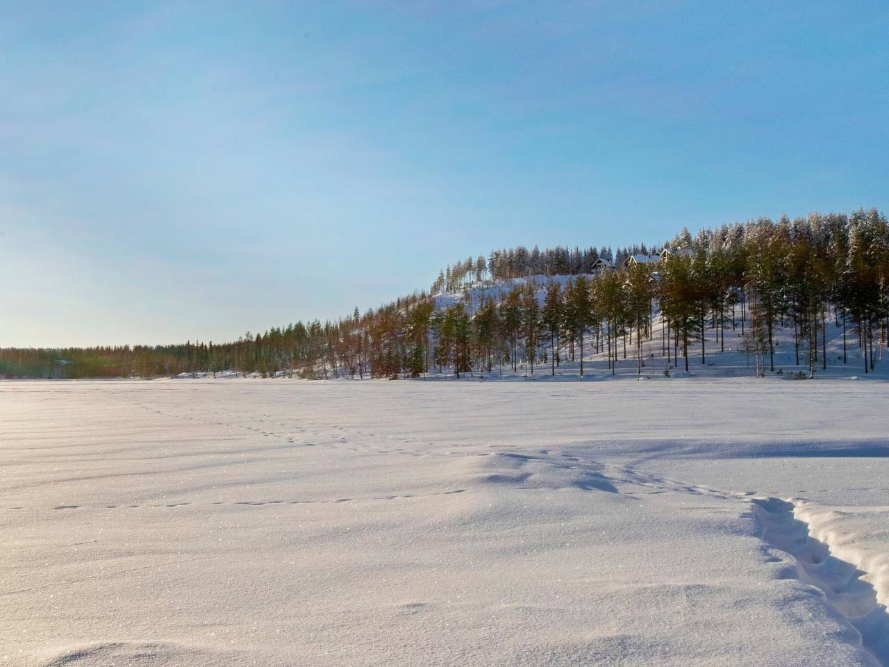 Hallantytär a2 paritalo in Ukkohalla, Kainuu
