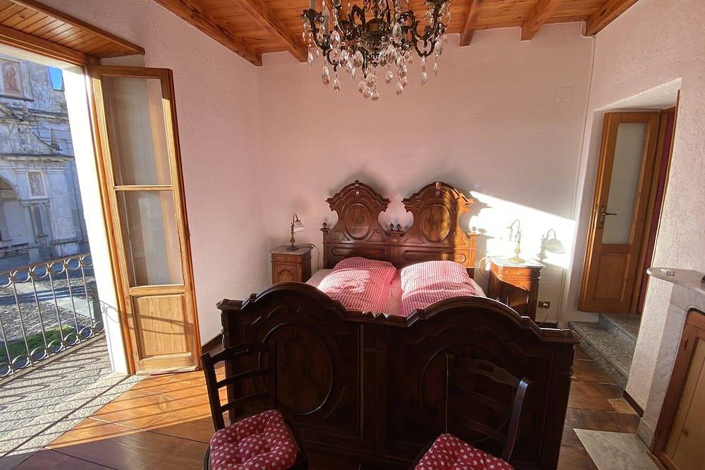 Ganze Wohnung, Casa Rossi: Urlaub im verträumten Bergdorf Trarego-Viggiona über'm Lago Maggiore in Viggiona, Trarego Viggiona
