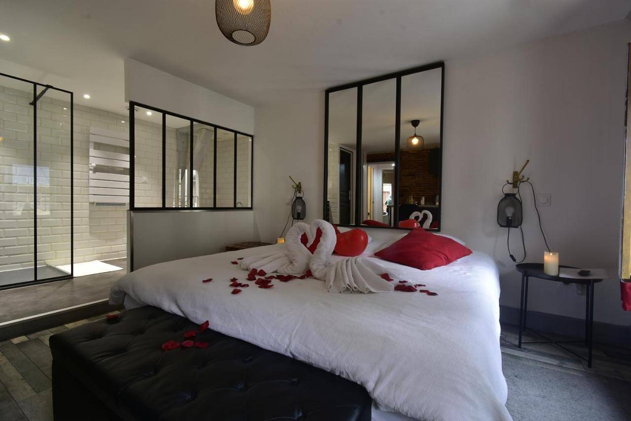 Appartement entier, Appartement jacuzzi privatif : Urban Love in Verneuil-sur-Avre, Région d'Évreux
