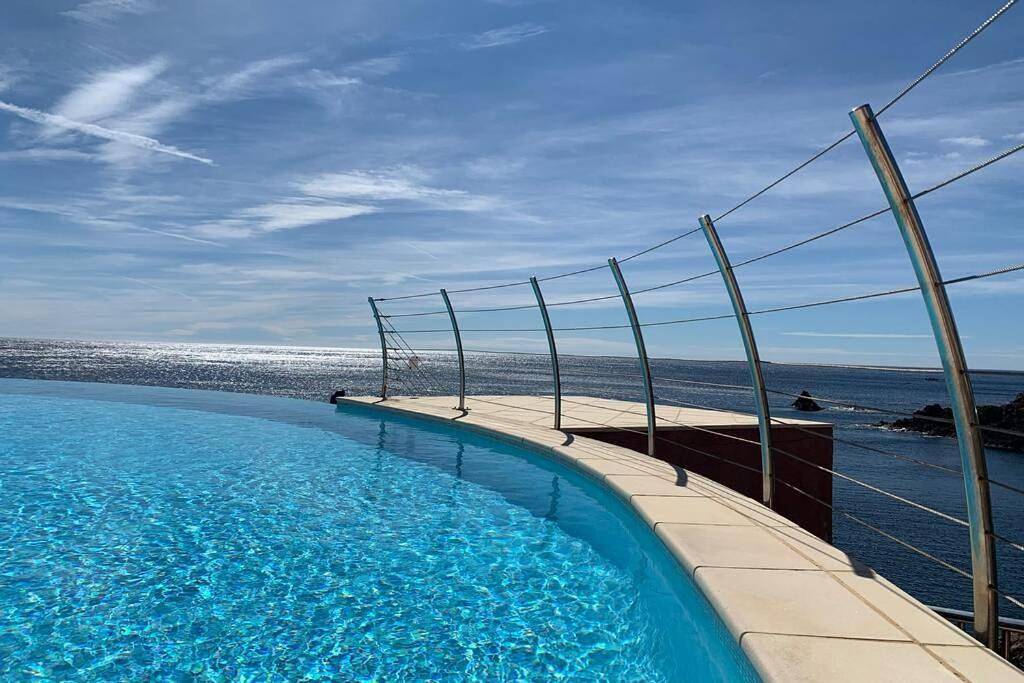 Appartement entier, Cap Neree Petit coin de paradis pieds dans l eau in Le Trayas, Saint-Raphaël