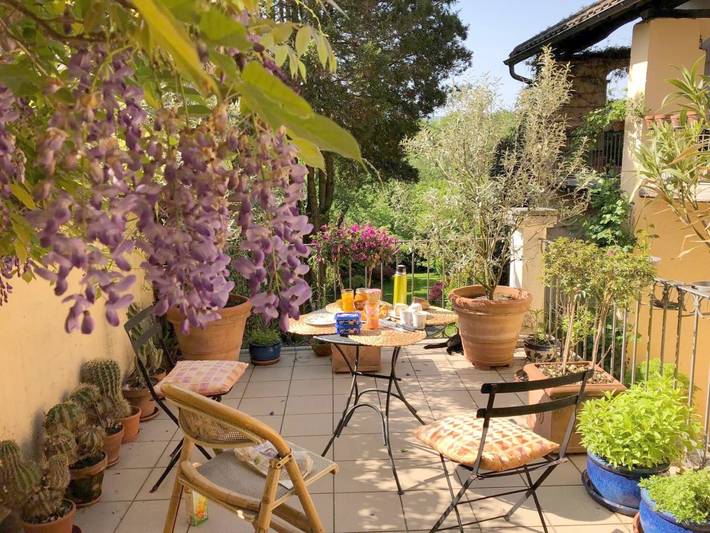 Chambre d’hôte pour 3 personnes, avec Balcon et Terrasse ainsi que Jardin et Vue dans Canton du Tessin