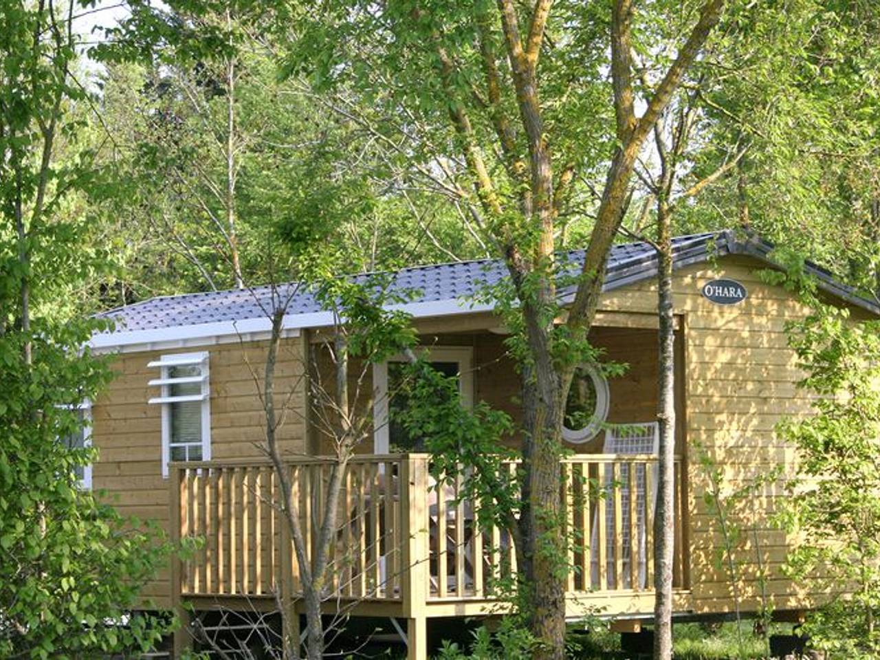 Mobil-home 4 pers avec Terrasse à Chaillé-les-Marais in Chaillé-les-Marais, Fontenay-le-Comte