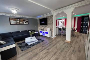 Gîte pour 9 personnes, avec jardin et jacuzzi à Ballainvilliers