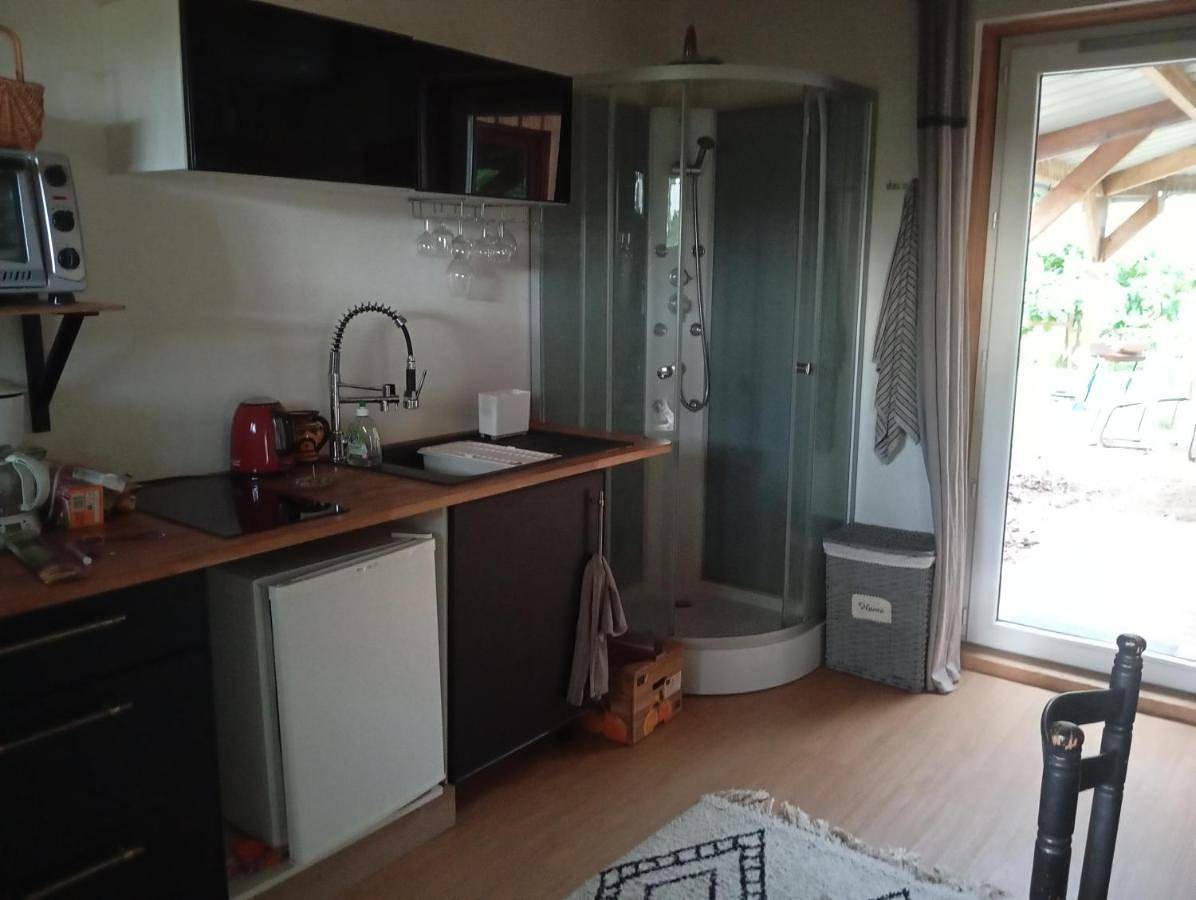 Appartement entier, Le voyage de la salamandre in Brélidy, Région de Guingamp