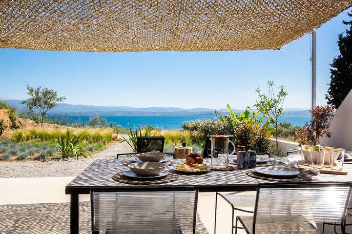 Ferienhaus für 8 Personen, mit Balkon und Garten in Chalkida