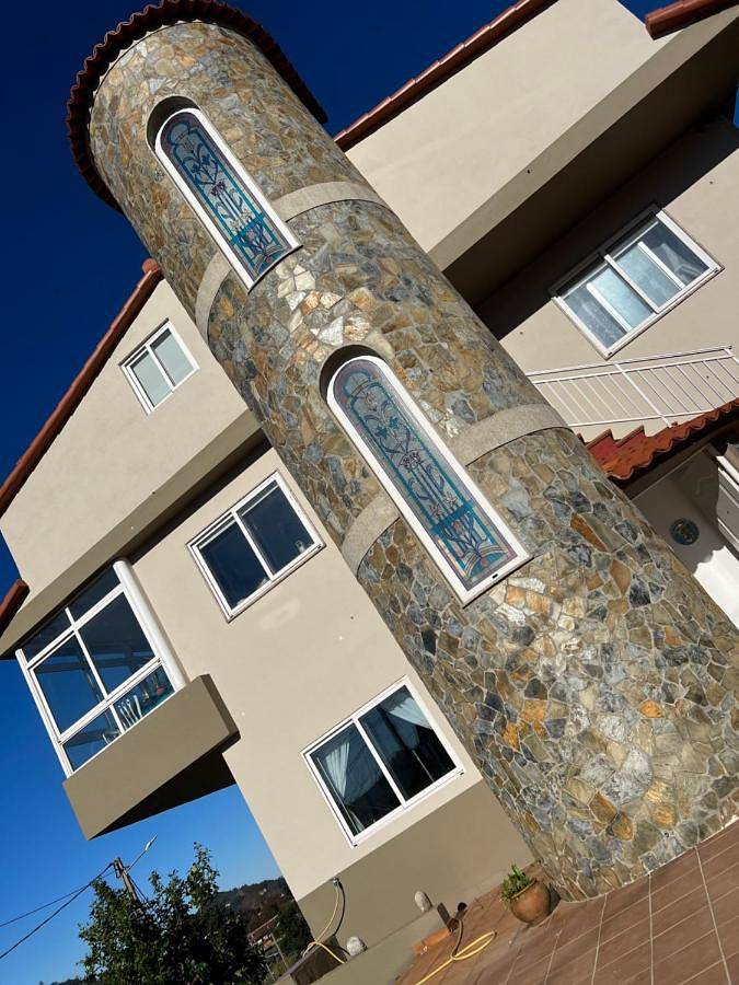 Maison d’hôte pour 2 personnes, avec terrasse et jardin ainsi que vue et piscine à Vigo - 3