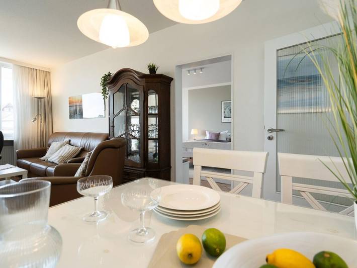 Ganze Ferienwohnung, Strandgut - Gemütliches, zentrales 2-Zimmer App., strandnah, 2 Balkone, Stellplatz, Wlan. in Westerland, Sylt (Gemeinde)