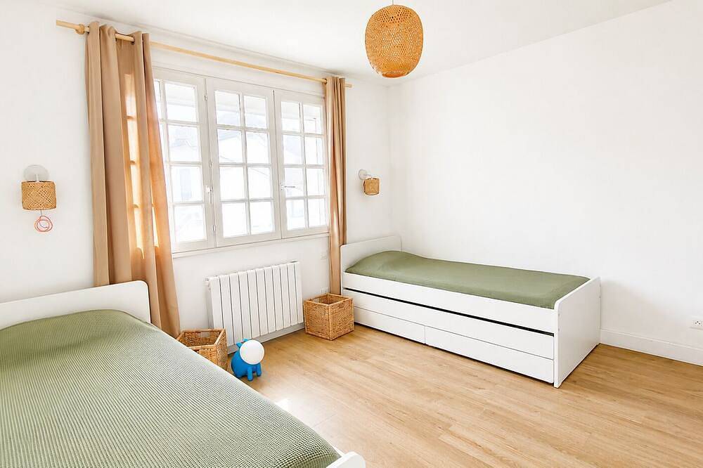 Grande maison - Vacances en famille - La Rochelle et Île de Ré – 10 personnes in Puilboreau, Région de La Rochelle