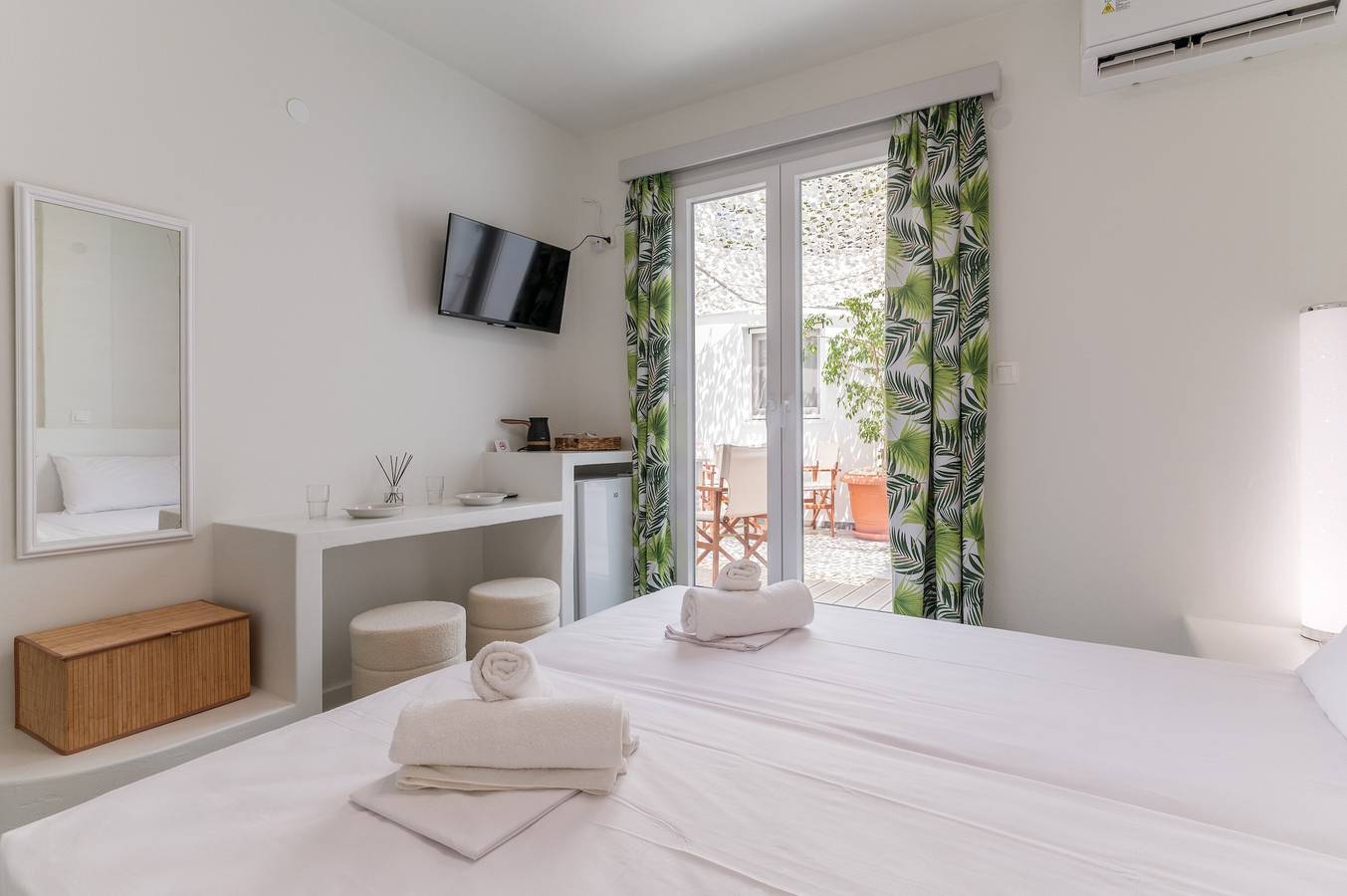 Estúdio 'A Tinian Room 3' com Terraço Partilhado, Jardim Partilhado e Ar Condicionado in Tinos