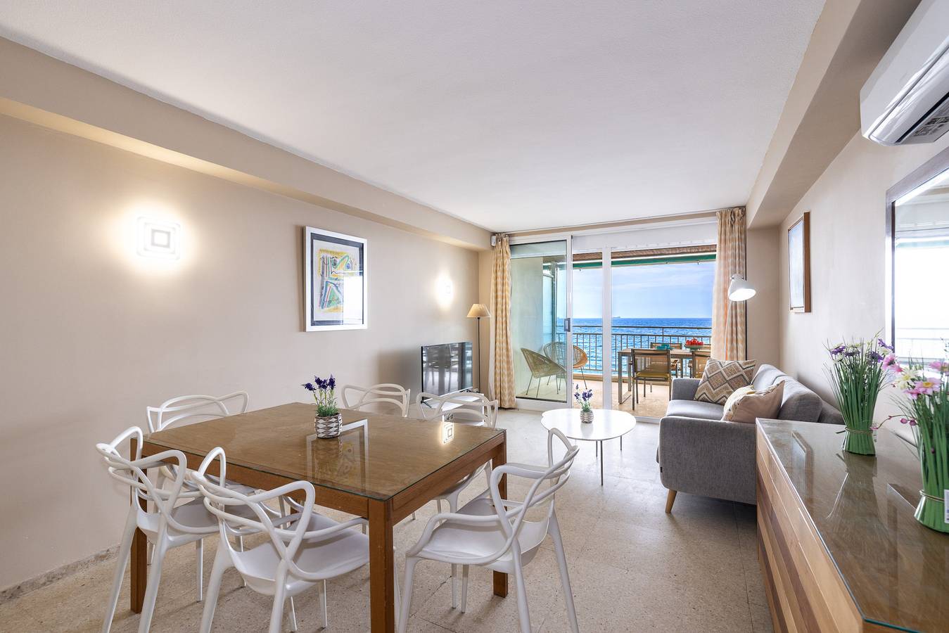 Apartamento entero, Primera línea | Vistas espectaculares al mar in La Pineda, Platja de la Pineda