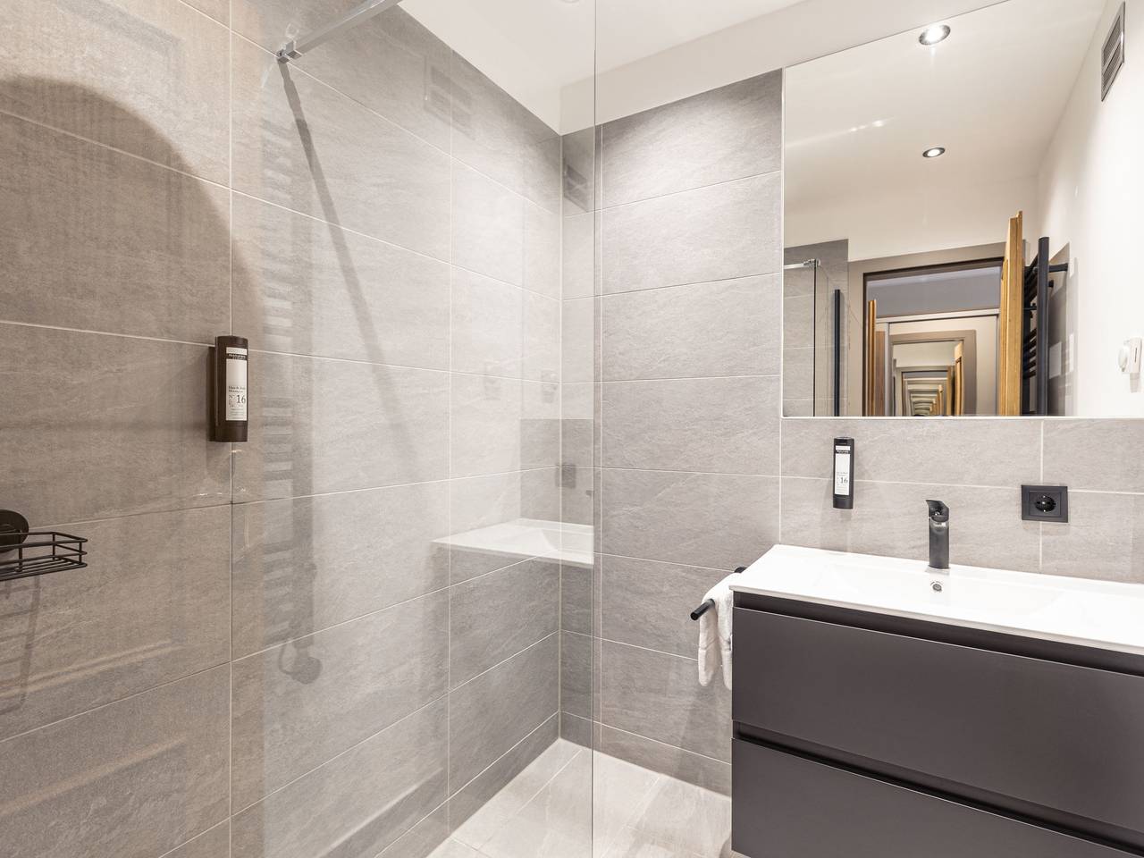 Ganze Wohnung, Suite mit 1 Sz & Wellnessbereich in Saalbach, Saalbach-Hinterglemm