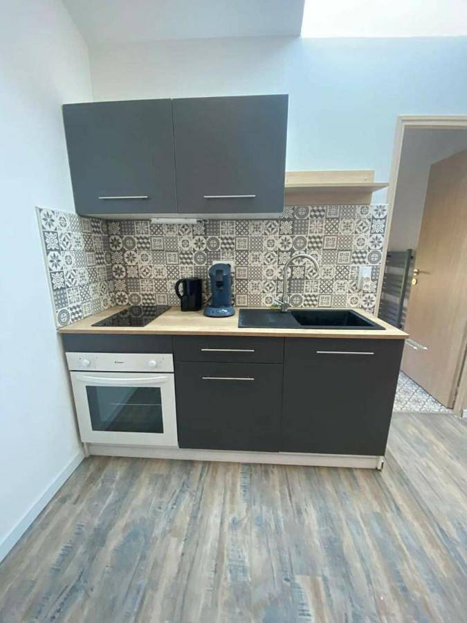 Gîte pour 4 personnes, avec jardin et piscine à Saint-Chinian - 2