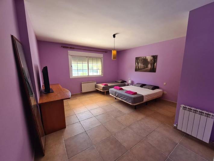 Location de vacances pour 6 personnes, avec vue et jardin ainsi que piscine et balcon à La Adrada - 3