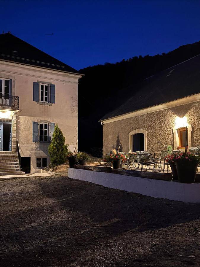 Gîte pour 4 personnes, avec Terrasse et Jacuzzi ainsi que Jardin et Sauna à Betpouey