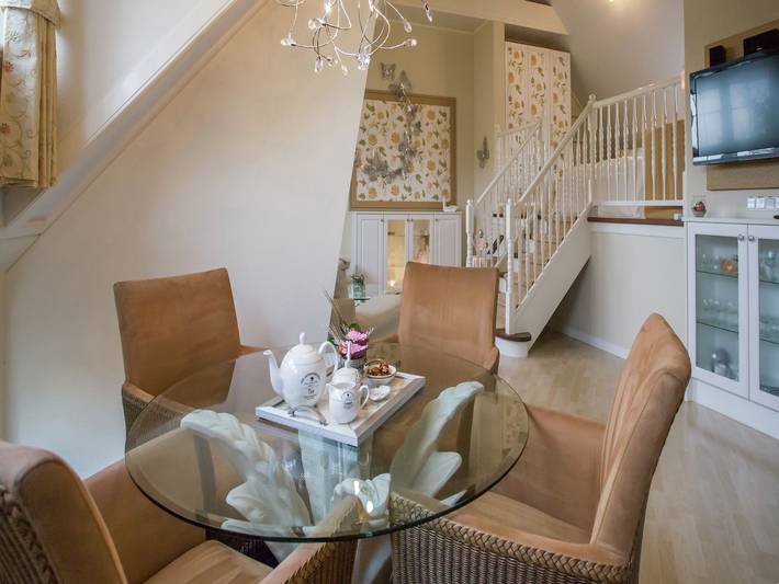 Ganze Wohnung, Boutique Apartment in Ritthem with Terrace in Walcheren