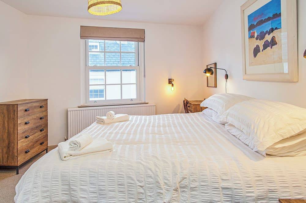 3 bedroom accommodation in Cowes in Cowes, Isle of Wight