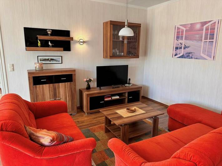 Ferienwohnung für 3 Personen, mit Terrasse und Garten, kinderfreundlich in Sassnitz - 2