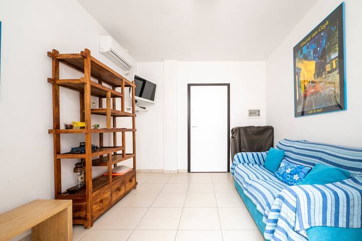Entire apartment, Apartment 'Alle Porte Del Centro' with Balcony, Wi-Fi and Air Conditioning in Otranto, Otranto region
