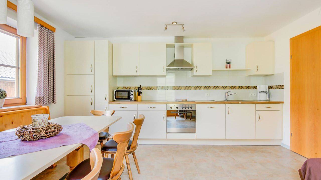 Ganze Ferienwohnung, Ferienwohnung für 12 Personen (130 m²) in Hainzenberg in Hainzenberg, Zillertaler Alpen