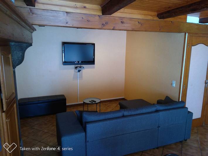 Gîte pour 6 personnes, adapté aux familles à La Tour-d'Auvergne - 3