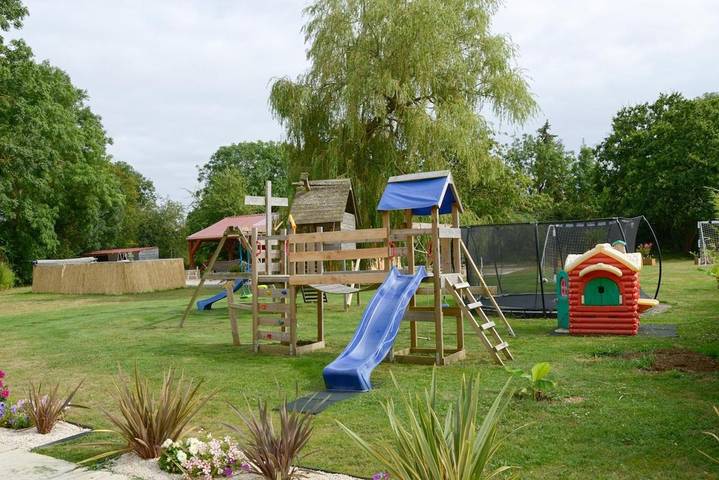 Location de vacances pour 10 personnes, avec jacuzzi ainsi que balcon et piscine à Rueil-la-Gadelière - 3