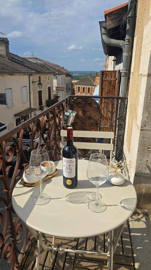 Appartement de vacances pour 4 personnes, avec Balcon ainsi que Terrasse et Vue