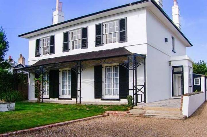 Holiday rental for 20 people, with Garden in Gosport