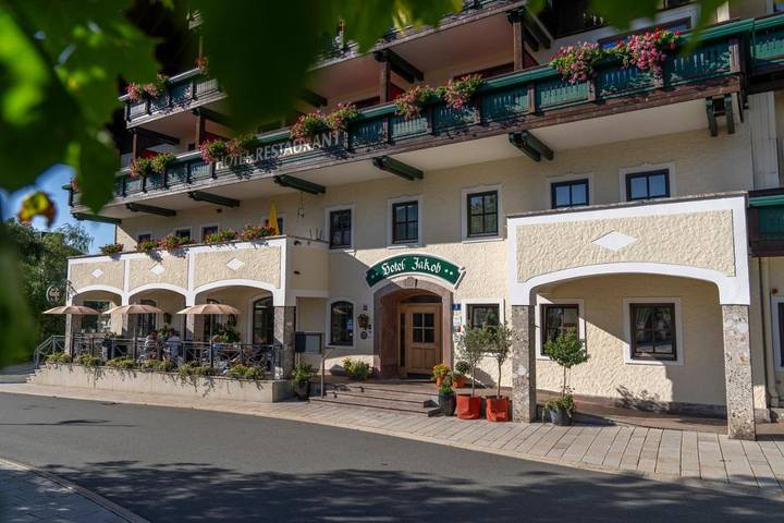 Hotel für 2 Personen, mit Terrasse und Garten sowie Sauna und Ausblick in Fuschl am See - 2