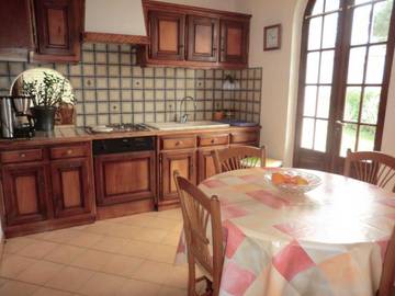 Gîte pour 6 Personnes dans Lacrouzette, Parc naturel régional du Haut-Languedoc, Photo 3