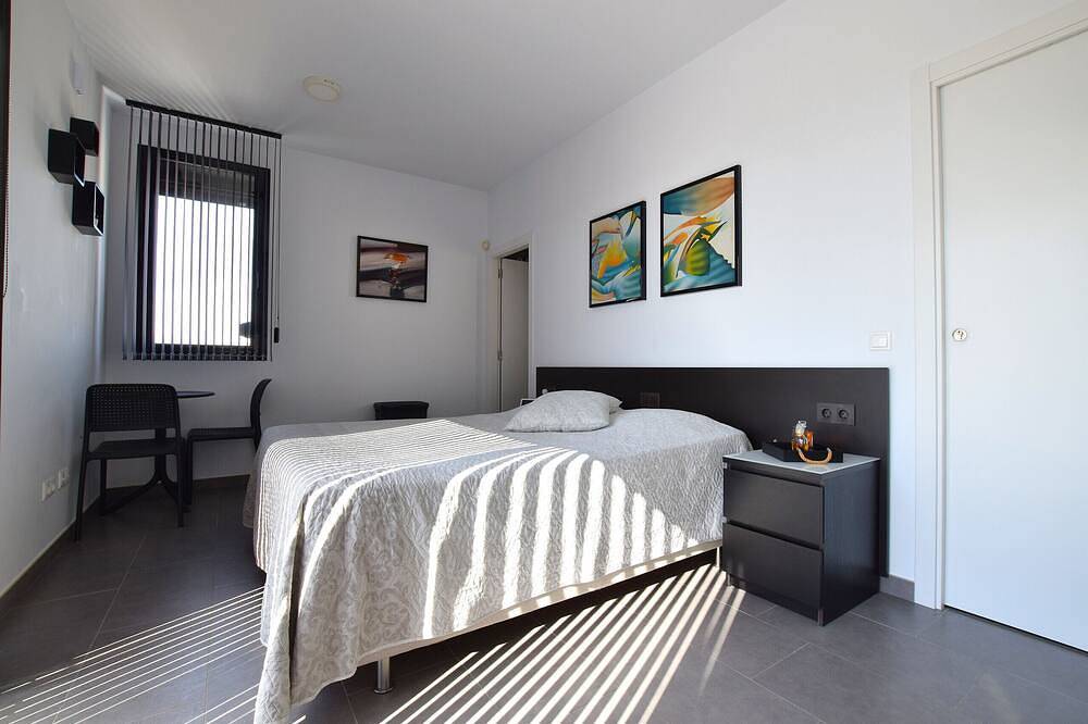 Villa Levante, Modern Costa Blanca villa with pool and sunny terrace in San Fulgencio, Costa Blanca