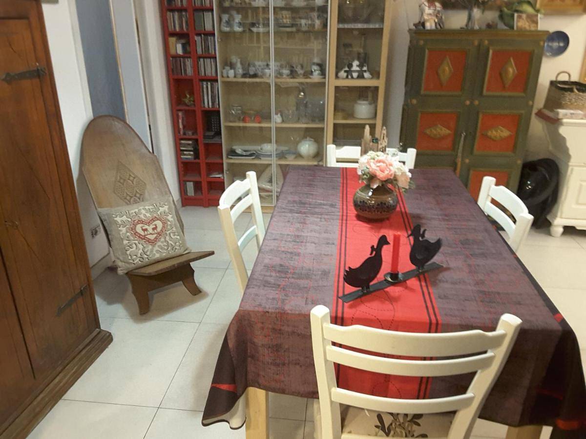 Appartamento intero, Double Room with Shared Bathroom in Castel Gandolfo, Castelli Romani