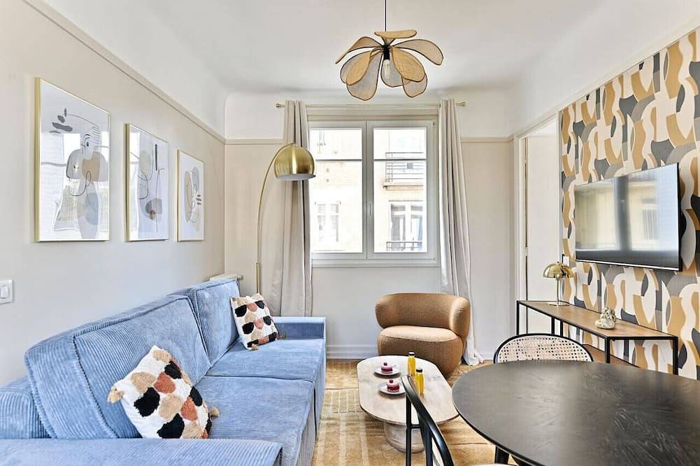 Entire apartment, Modern and colorful apartment Neuilly-sur-Seine in Neuilly-sur-Seine, Hauts-de-Seine