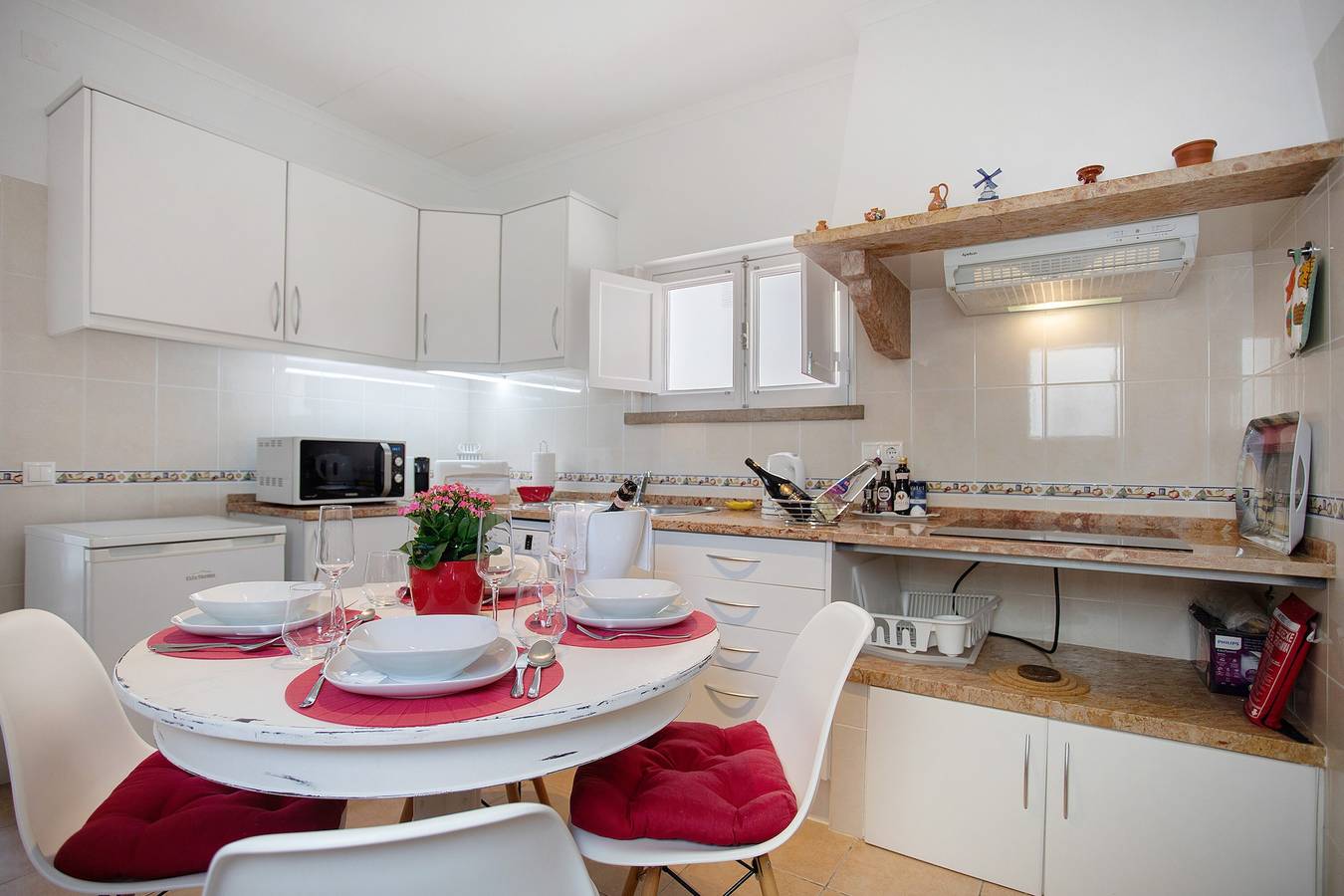 Ganze Wohnung, Ferienwohnung 'Páteo Da Várzea 4' mit Gemeinschaftsgarten und Wlan in Colares, Costa de Lisboa