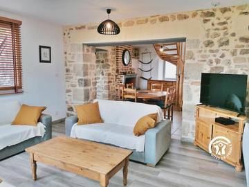 Gîte pour 8 personnes à Sainte-Suzanne