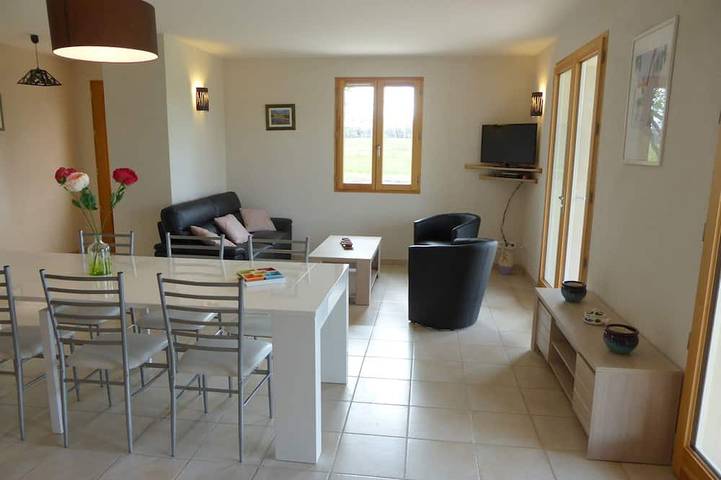 Maison de vacances pour 7 personnes, avec jardin et terrasse, animaux acceptés