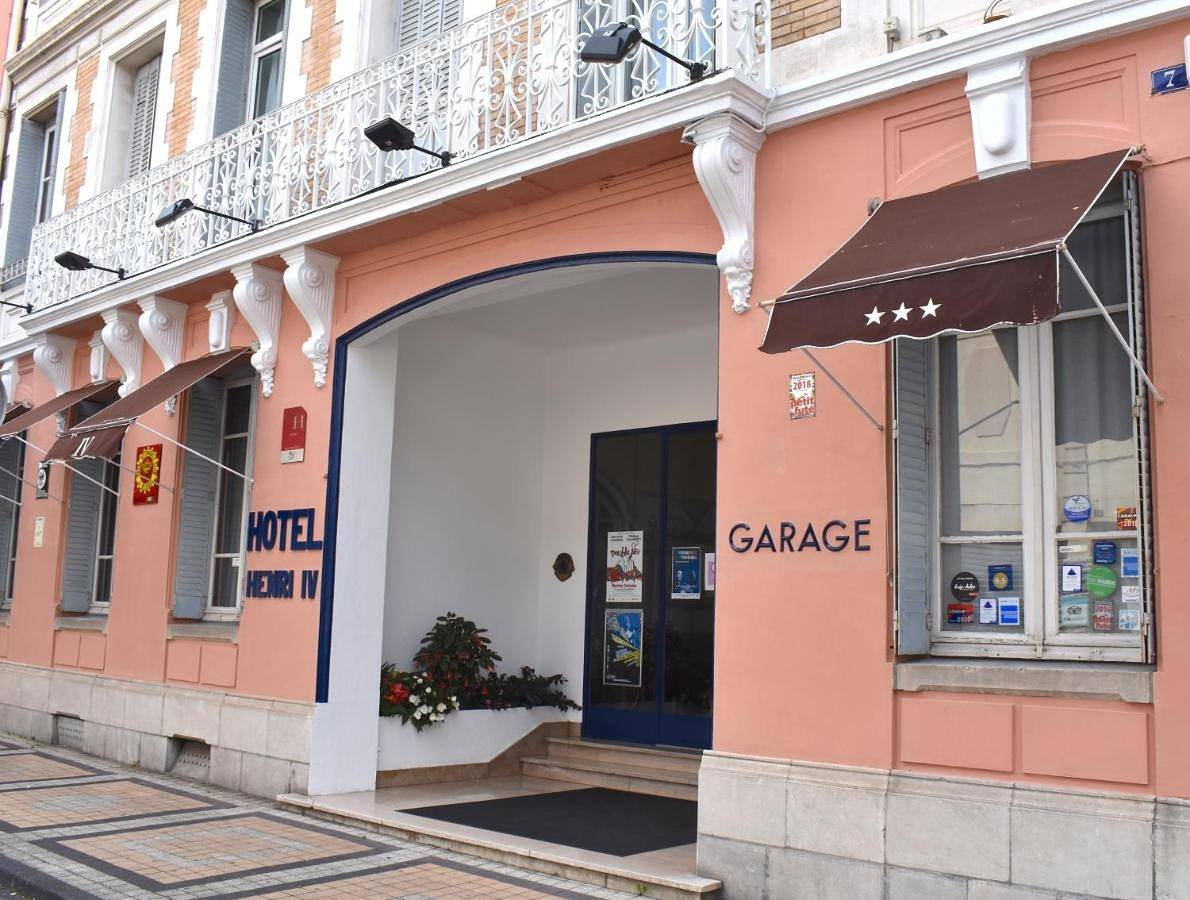 Hôtel Henri Iv in Tarbes, Hautes-Pyrénées